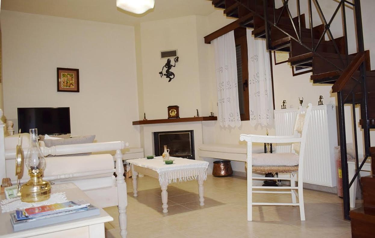 Villa Helidoni Pondikiana ภายนอก รูปภาพ